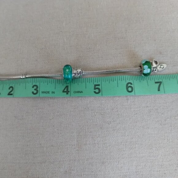 Regal crown: Charm bracelet marked 925 on closure. - Picture 3 of 3